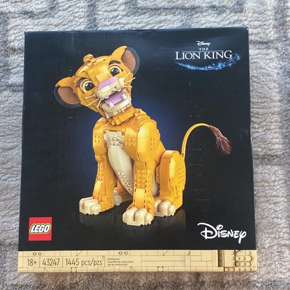 LEGO Disney Simba Adult Building Set moveable head - Picture 1 of 9